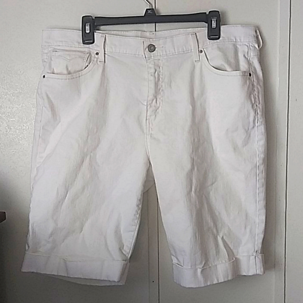 Levi's 515th Bermuda White Jean Shorts 16